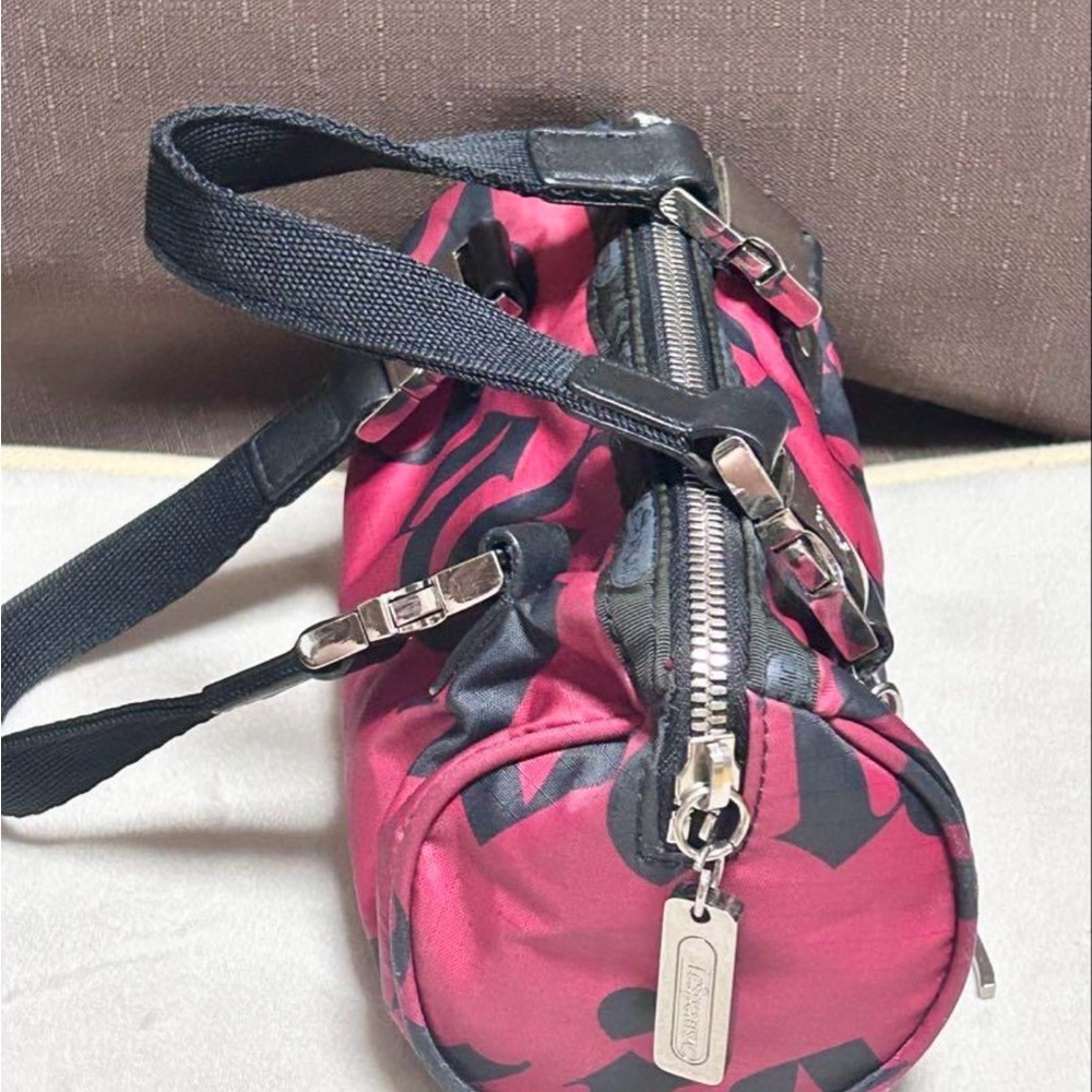 LeSportSac L.A.M.B. Gwen Stefani Y2K Red Small Mini Baby Barrel Bag Angel Demi - Picture 4 of 13